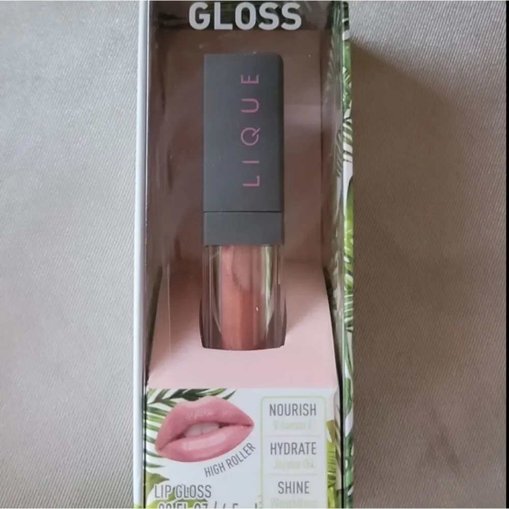 Lique Gloss in HIGH ROLLER Vegan Nourishing Lip Goss